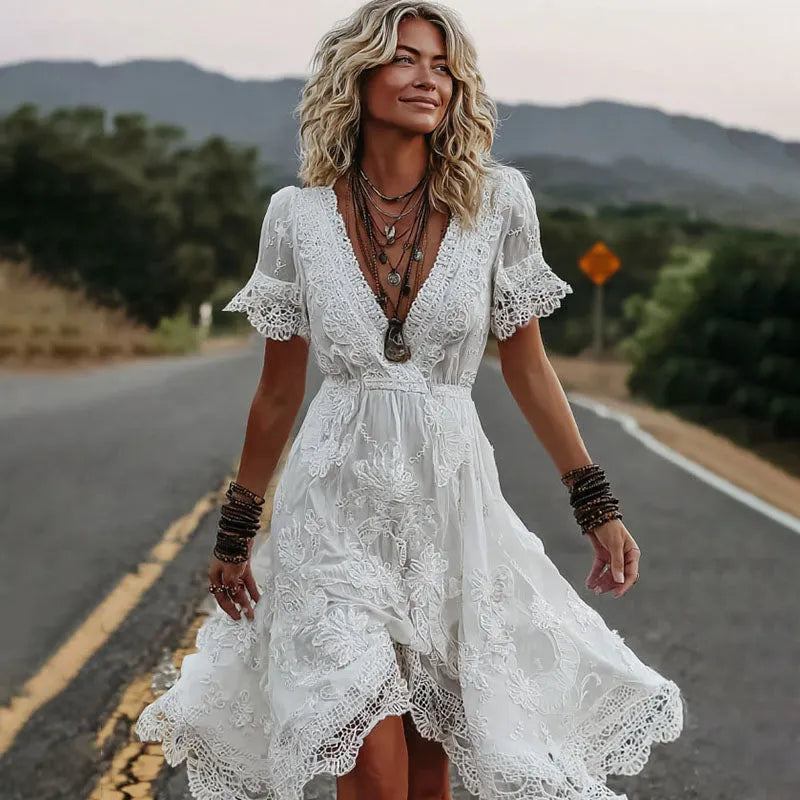 Women's Vintage Floral Lace Art Embroidery V Neck Short Sleeve Midi Dress